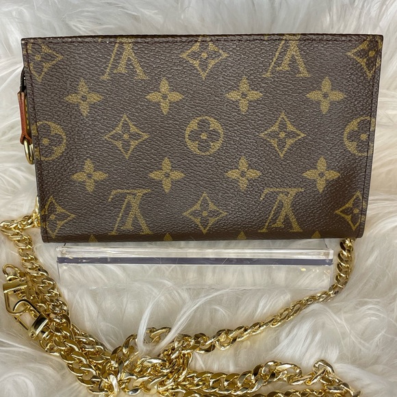 Vintage Louis Vuitton Monogram Pouch 15 - Picture 4 of 14
